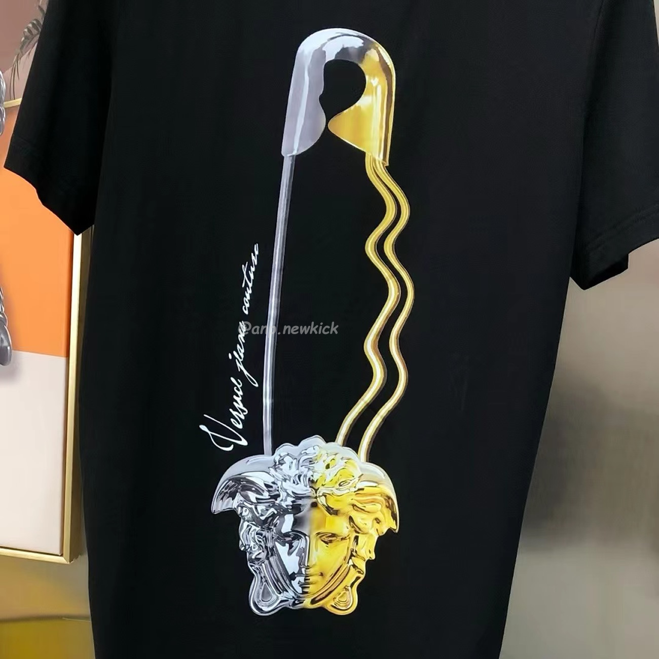 Versace Pattern Medusa Logo Printed Cotton T Shirt (7) - www.newkick.vip